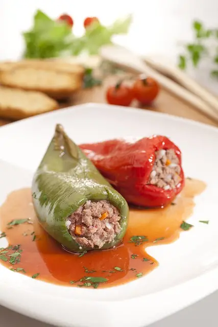 stuffed peppers, minced meat, rice